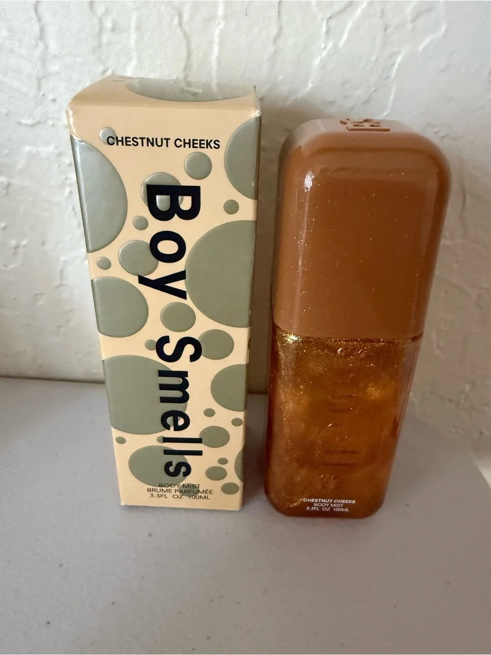 Boy Smells boy smells
